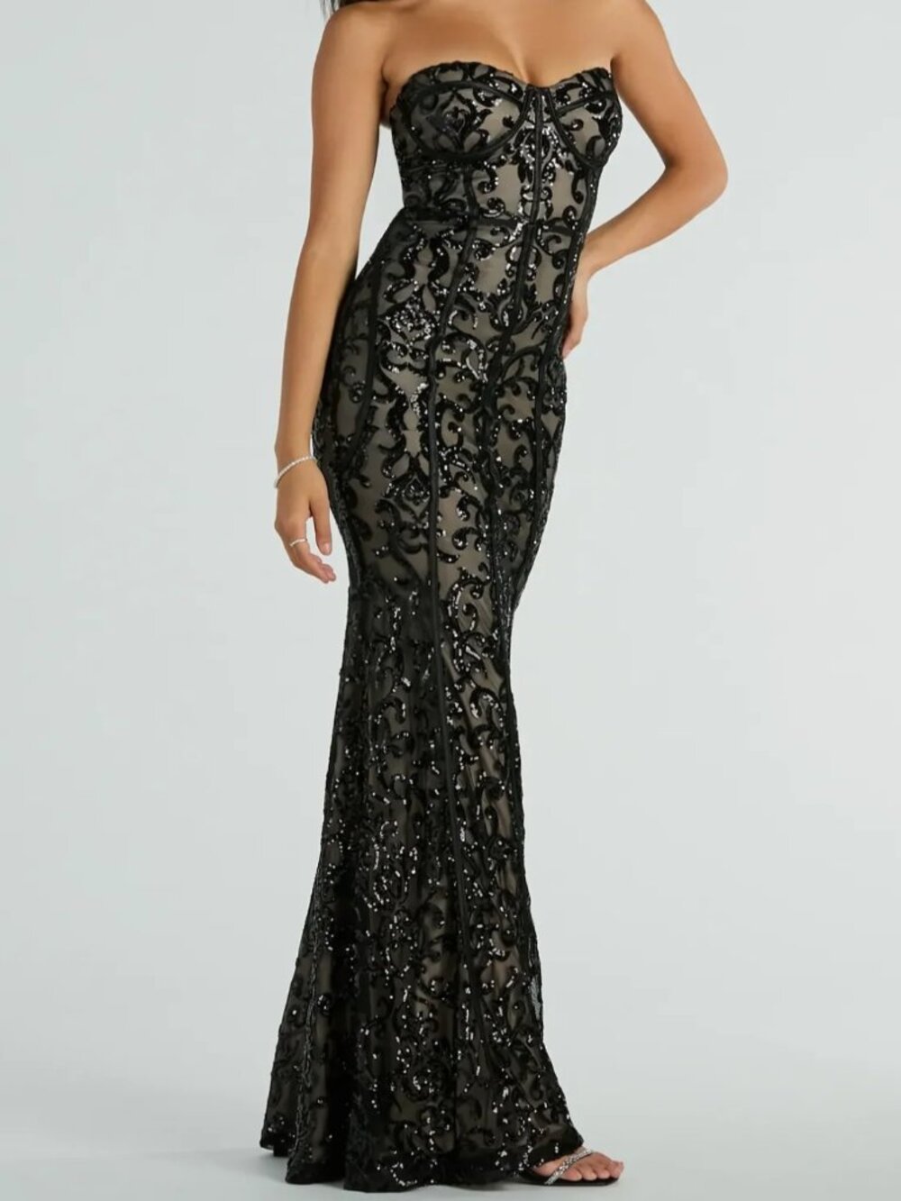 Homecoming Prom Formal Dress. Black strapless sequence dress size smar brand n